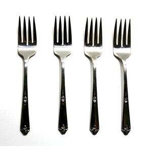 Tudor Plate Oneida Community 1948 Sweet Briar Pattern Set 4 Salad Forks 6.5 In